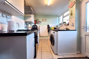 Kitchen- click for photo gallery